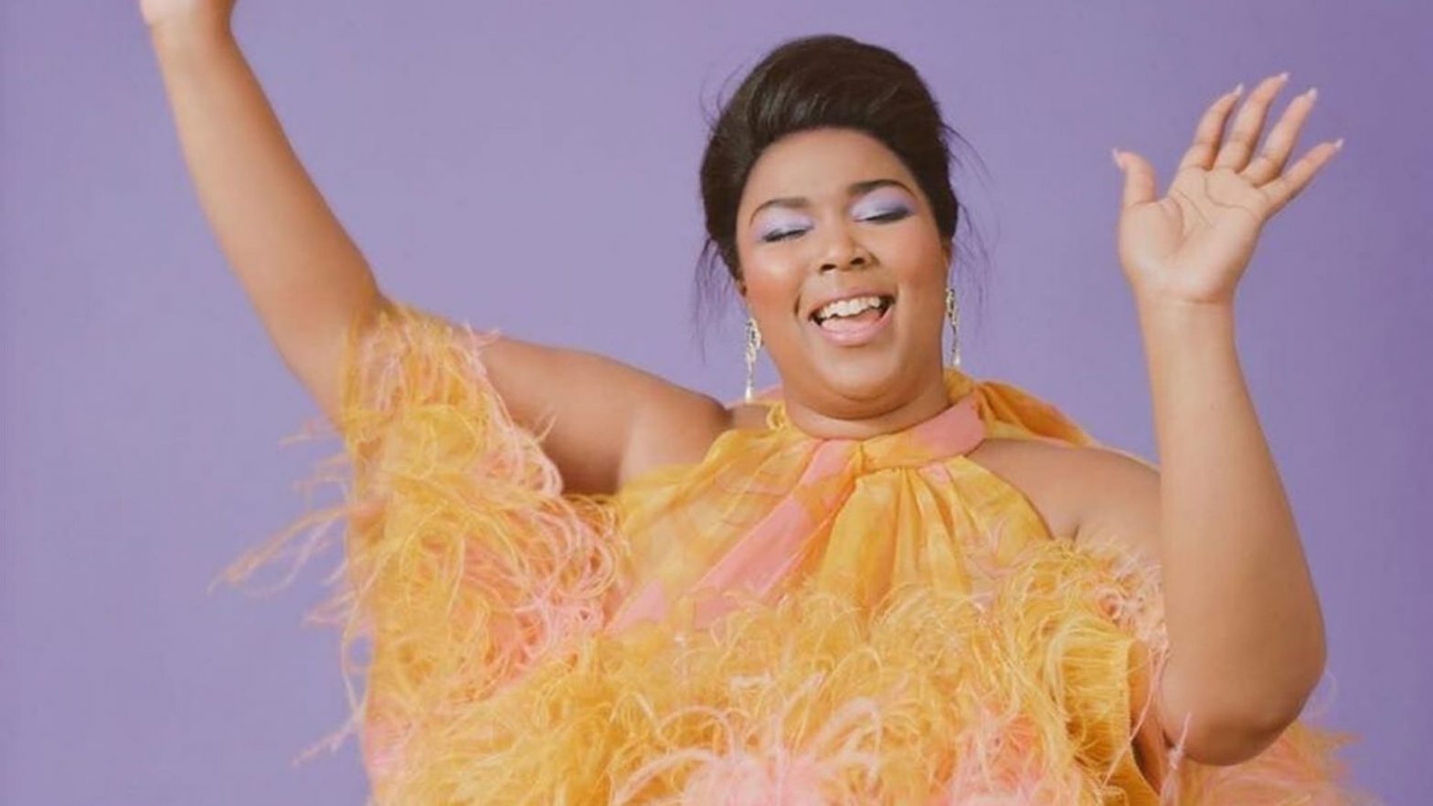 Lizzo Claps Back At Body Shamers On Tiktok Cosmopolitan Middle East