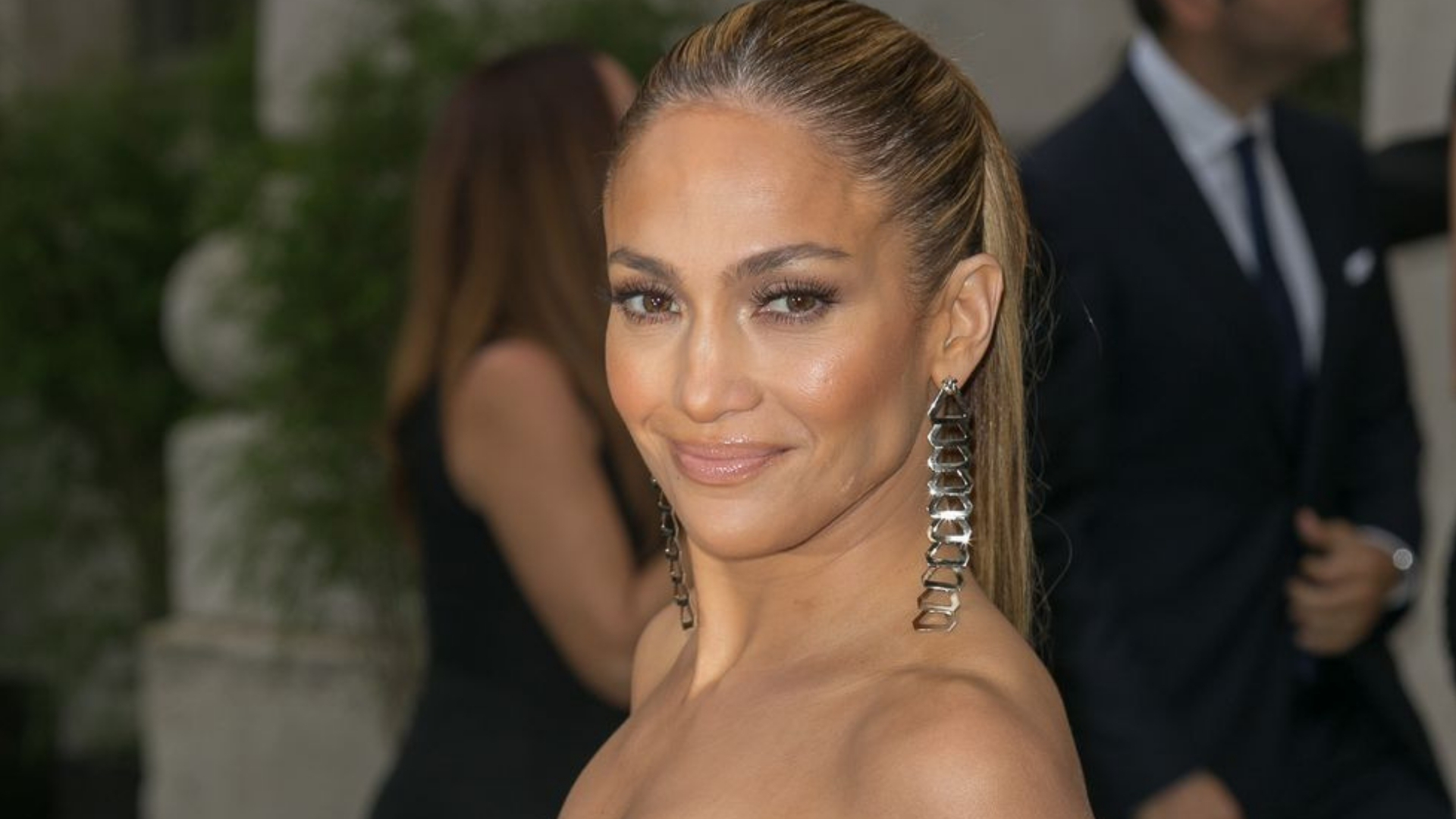 JLo has new music on the way… Cosmopolitan Middle East