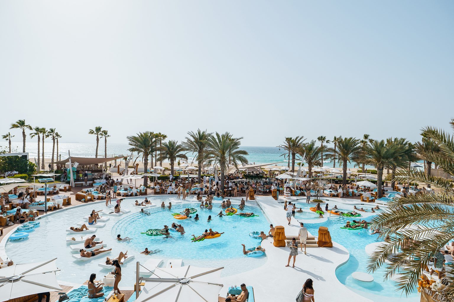 best-beach-clubs-in-dubai