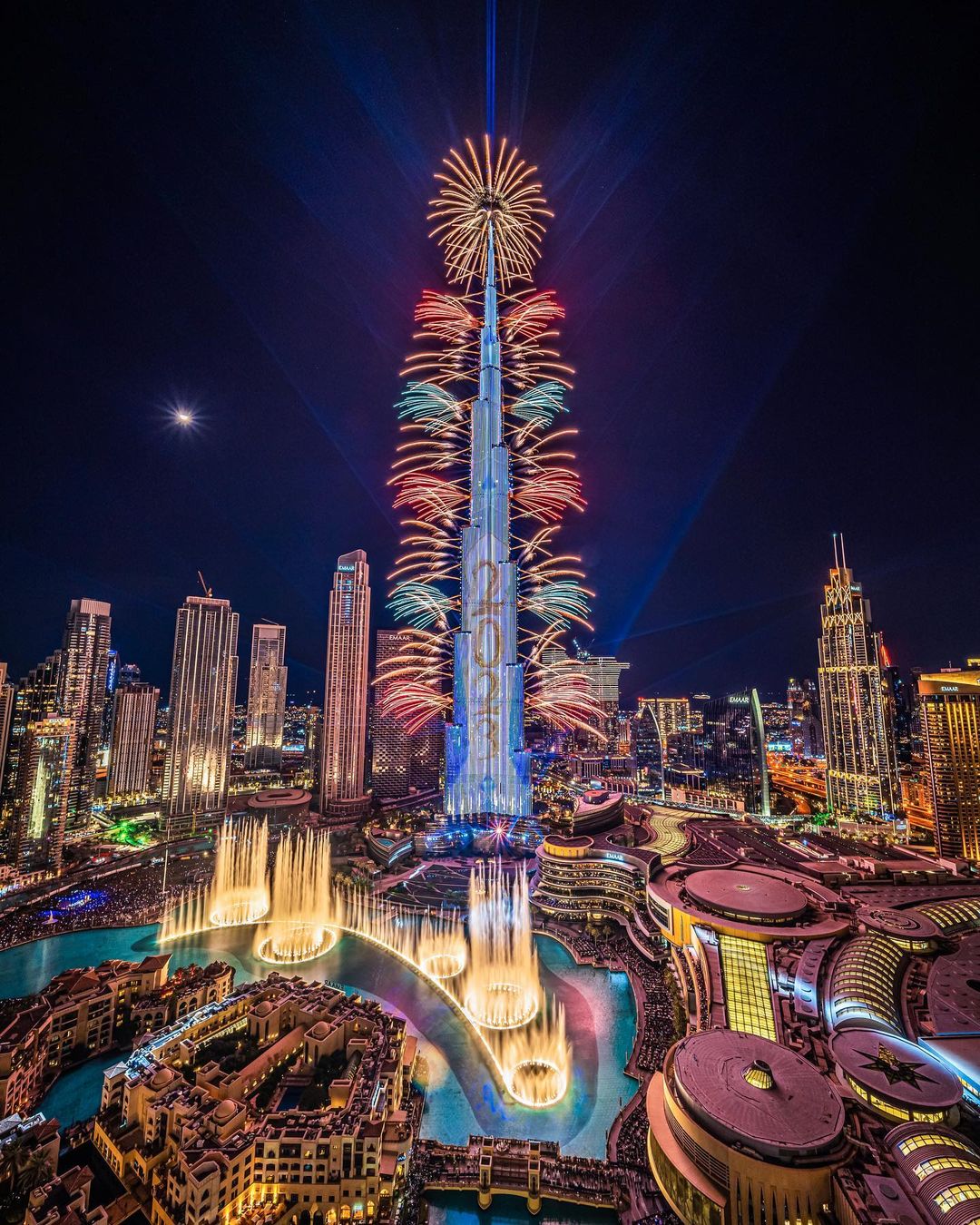 You Can Now Buy Tickets For The 2023 Burj Khalifa NYE Fireworks Show ...