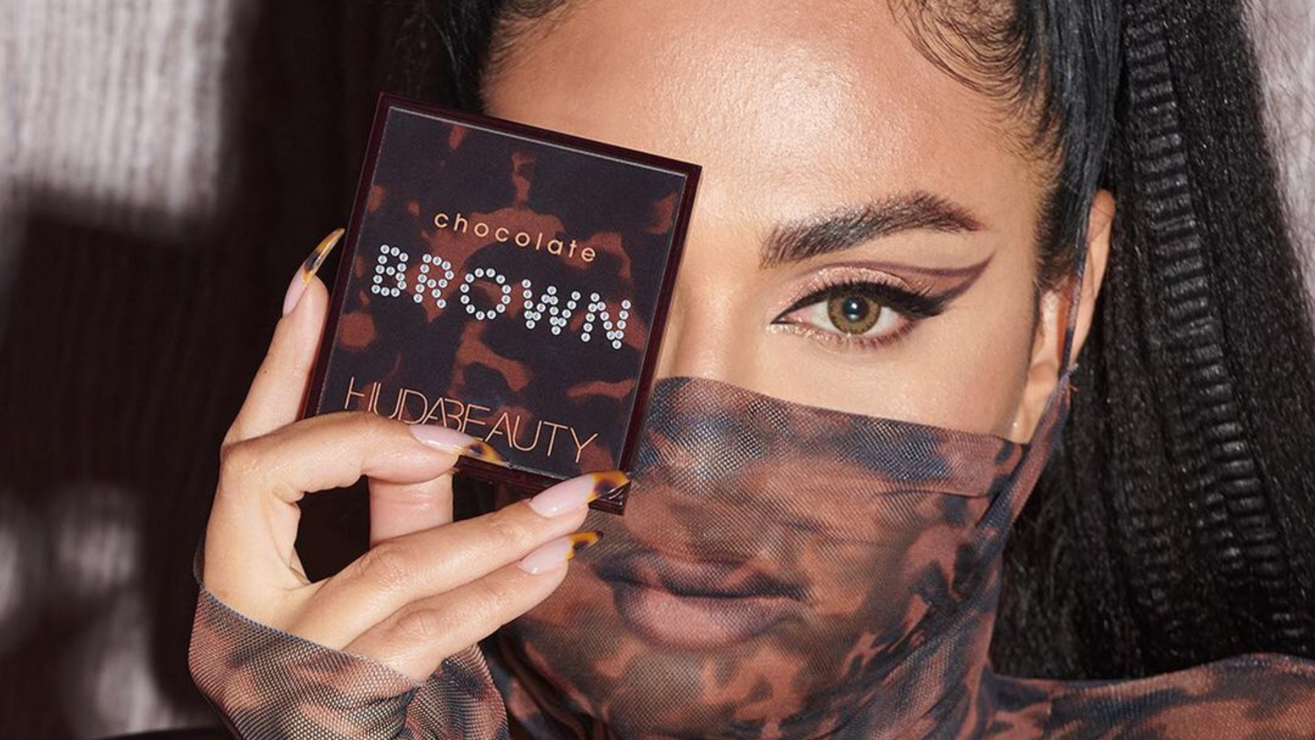 Huda Beauty S New Brown Obsessions Palettes Are Going To Become Our Bag Staple Cosmopolitan Middle East